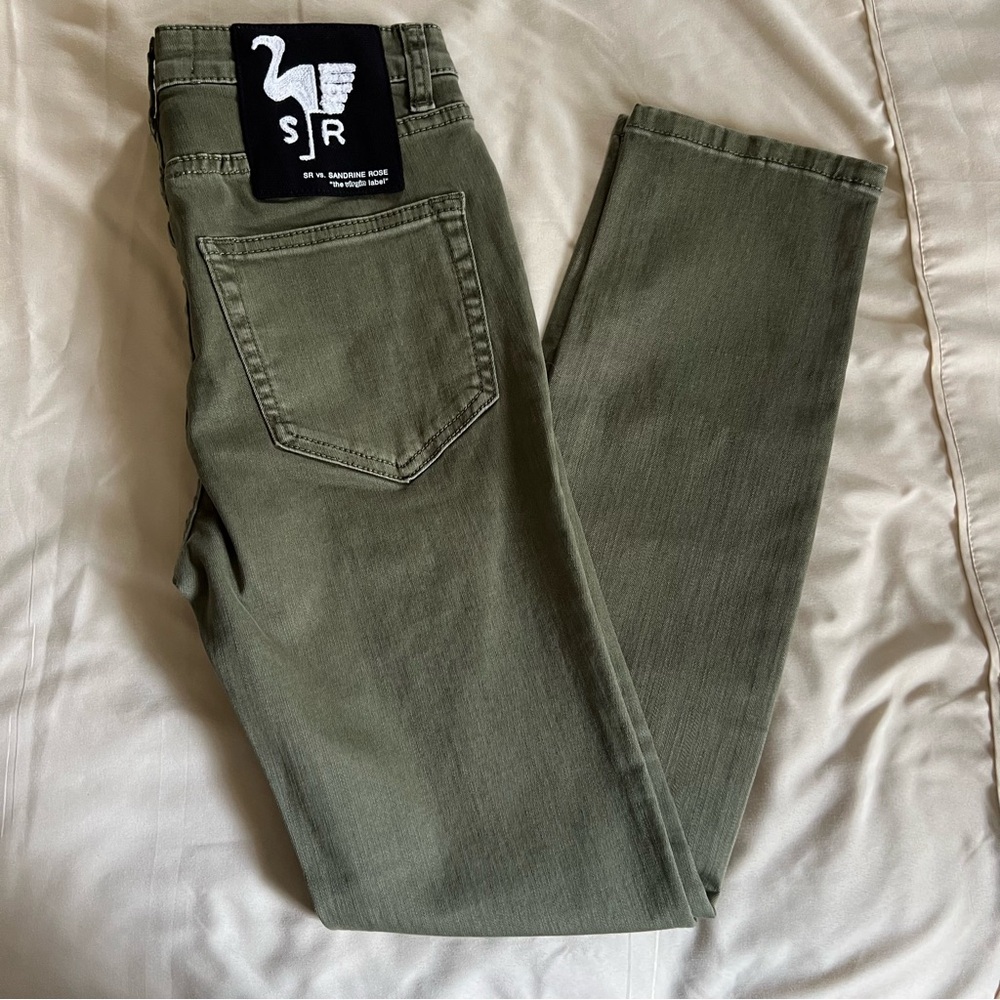 NWT SR vs. Sandrine Rose Green Slim Fit Jeans with Smooth Texture Size 25